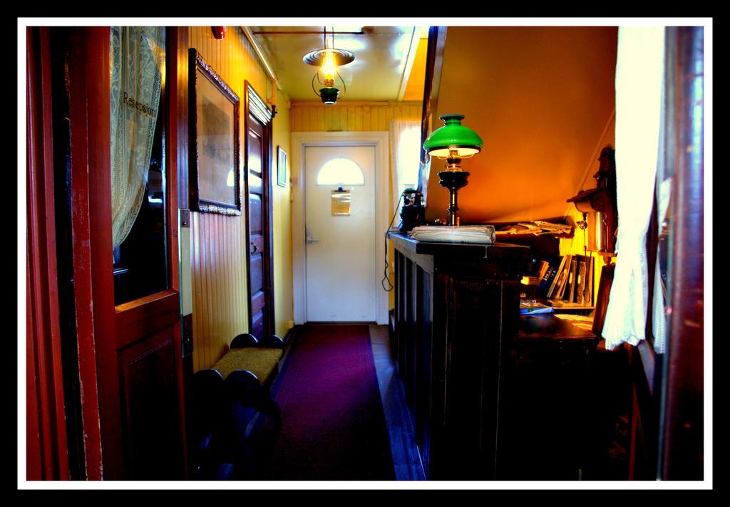 Paulsens Hotel Лингдал Екстериор снимка