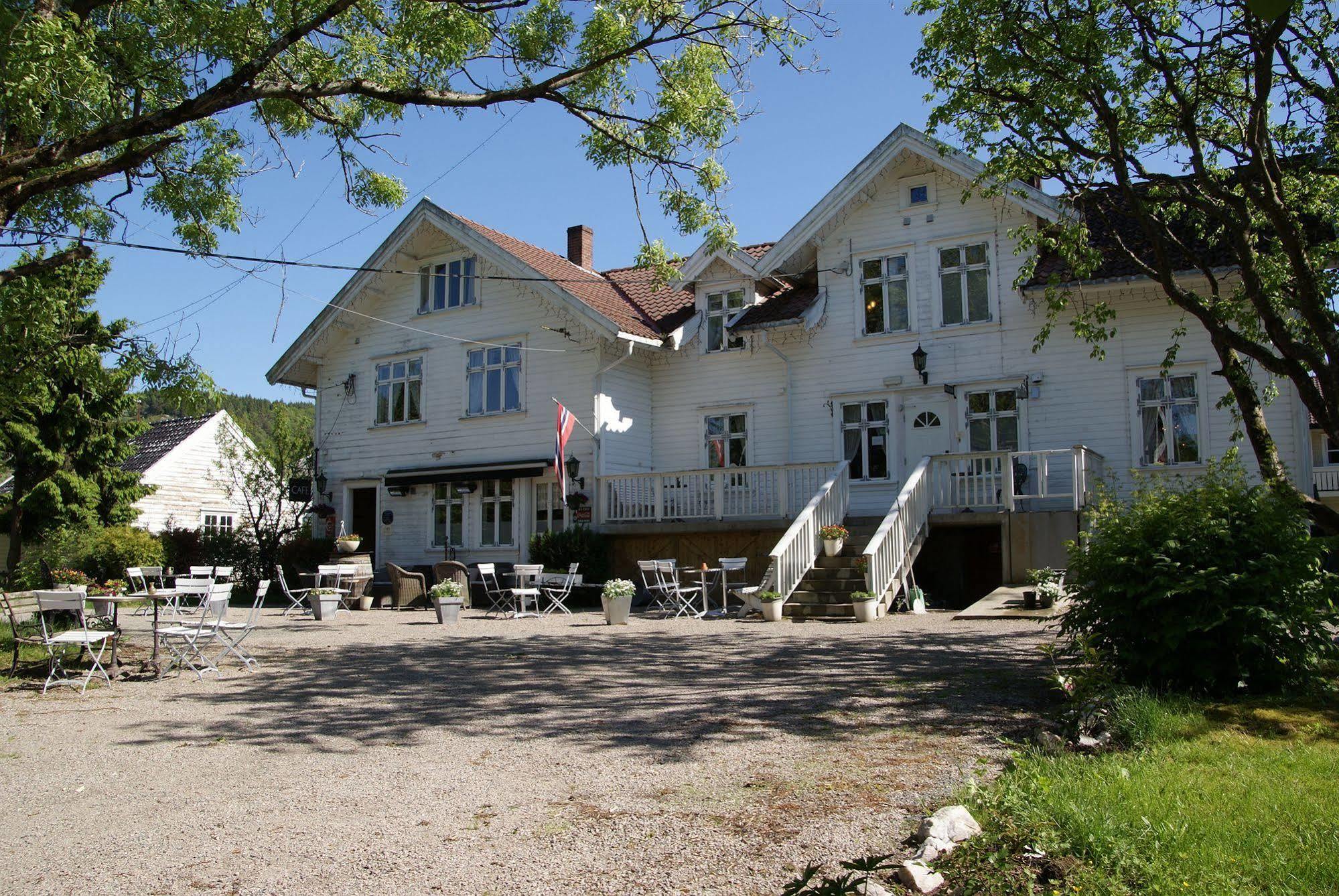 Paulsens Hotel Лингдал Екстериор снимка