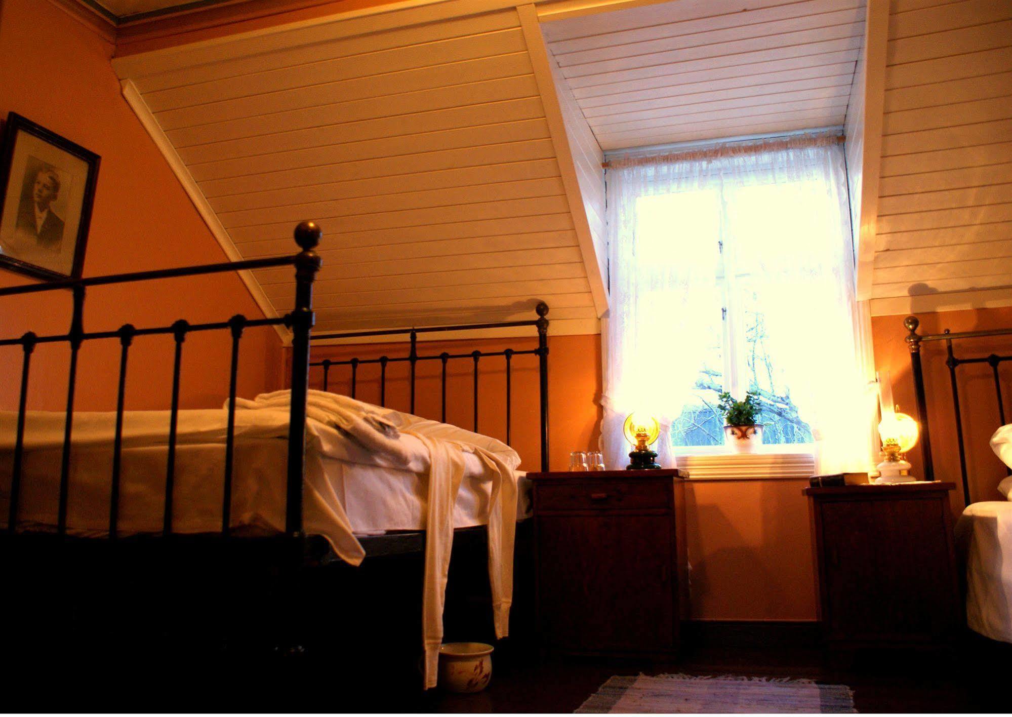Paulsens Hotel Лингдал Екстериор снимка