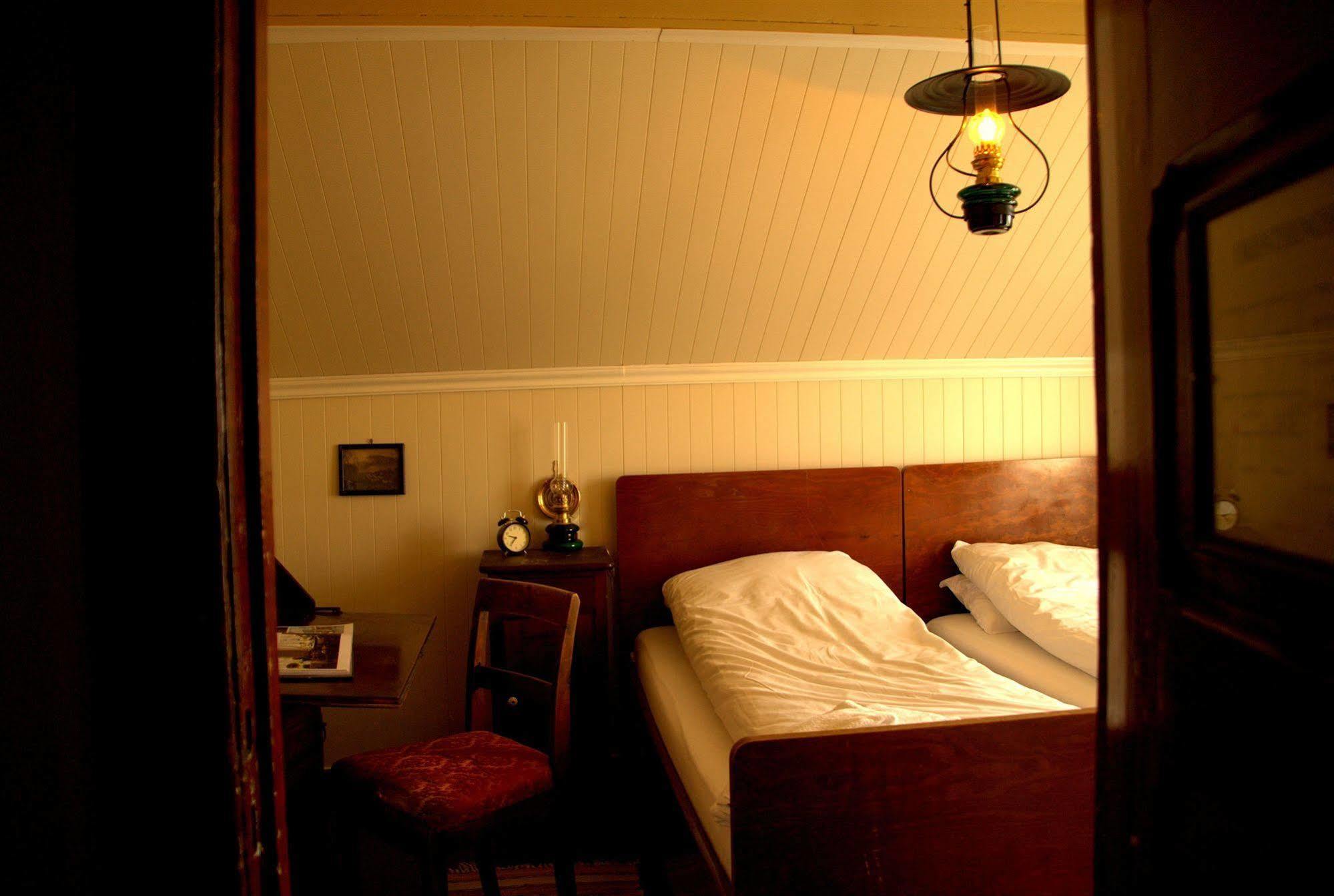 Paulsens Hotel Лингдал Екстериор снимка
